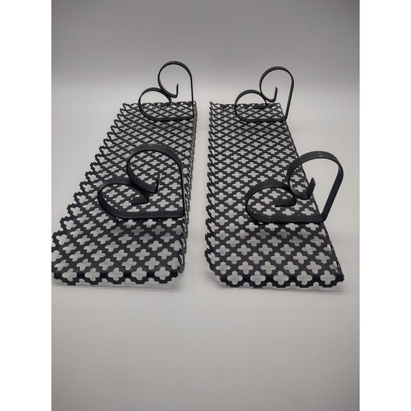 Vintage 1970s Pair of Black 14" Long Metal Clover Lattice Cutout Shelves - Picture 5 of 16